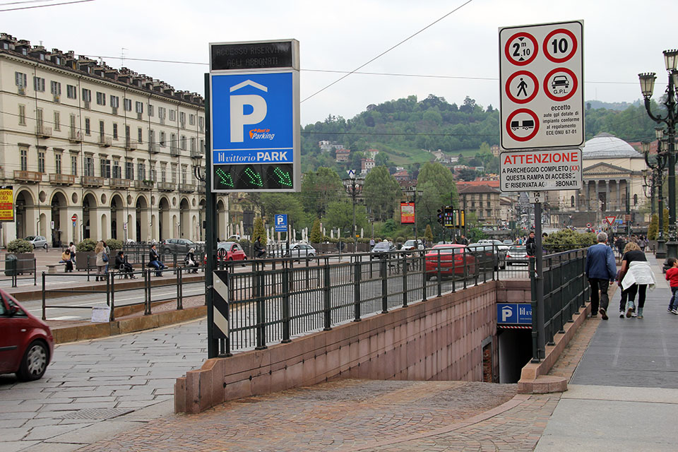Parcheggio sotterraneo Vittorio Park